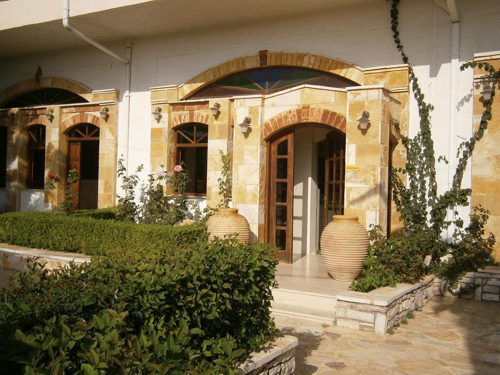 Kaiafas Lake Hotel 자하로 외부 사진