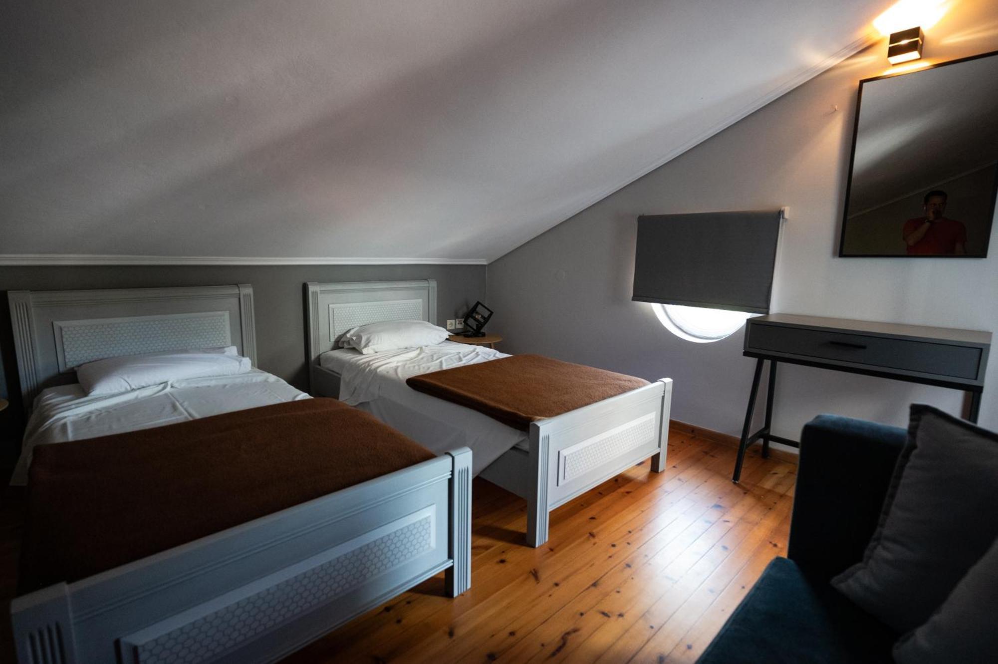 Kaiafas Lake Hotel 자하로 외부 사진