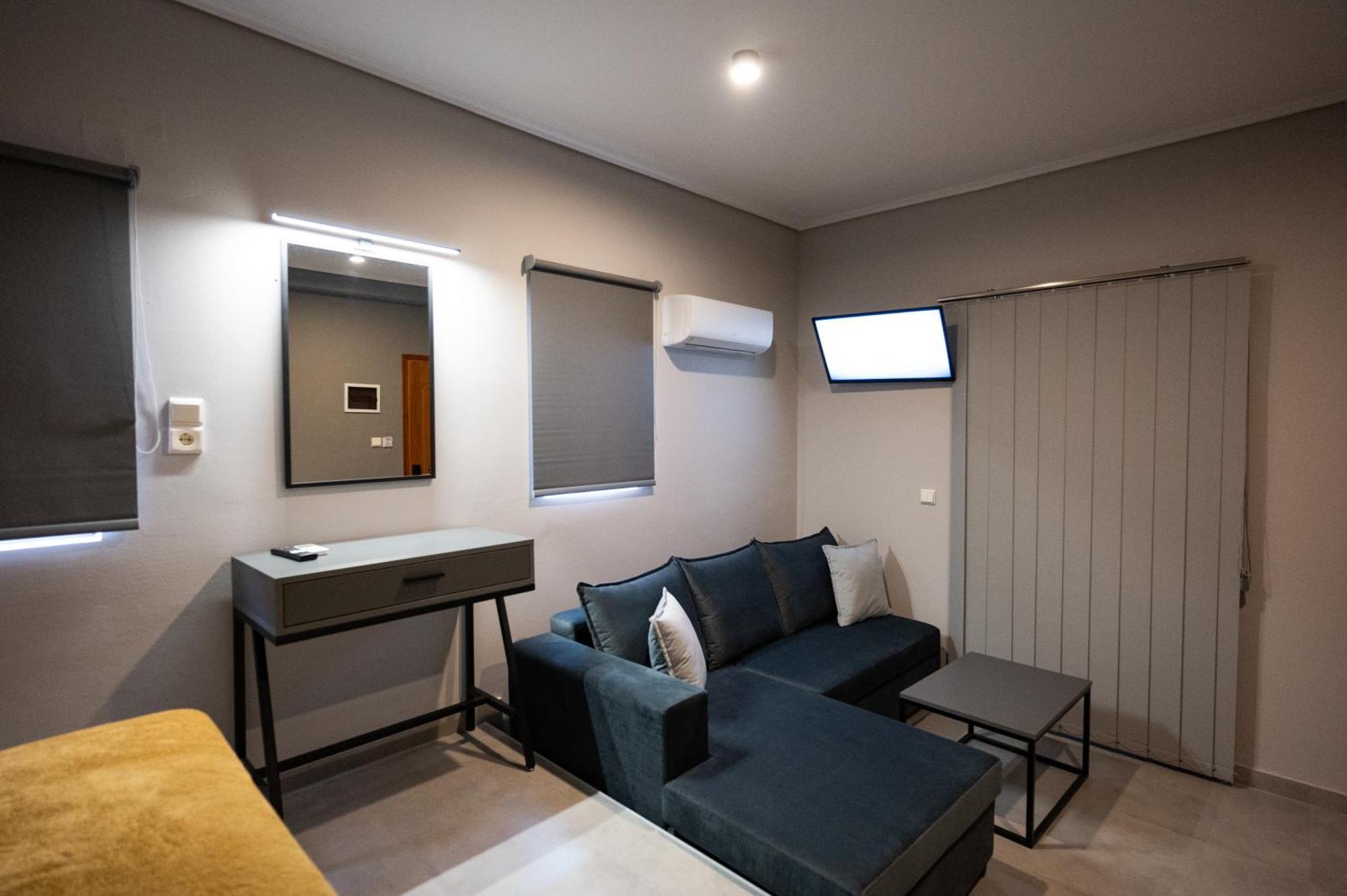 Kaiafas Lake Hotel 자하로 외부 사진