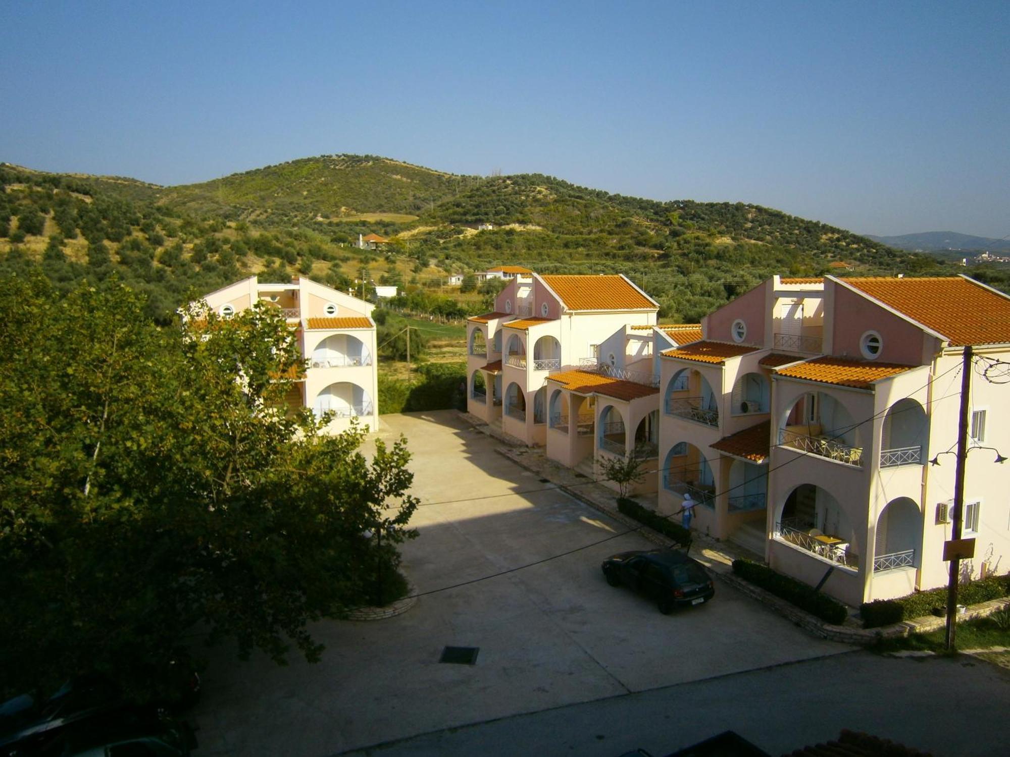 Kaiafas Lake Hotel 자하로 외부 사진